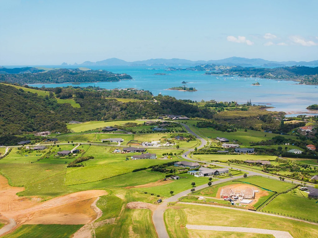Kerikeri Views to the Kerikeri Inlet so close to town!