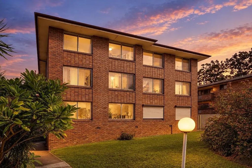 Parramatta 2 Bedroom REAR ACCESS TO BUILDING VIA PITT LANE