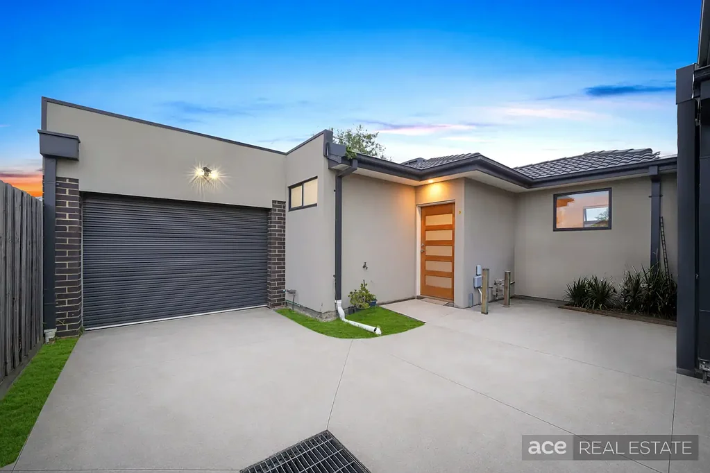 Laverton 2Zimmer Modern Comfort Meets Classic Charm - 2-Bedroom Delight!