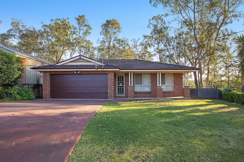Spacious Home in Family-Friendly Neighbourhood