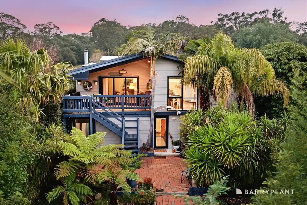 Yarra Junction 6Phòng ngủ Multi-generational opportunity with spectacular views.