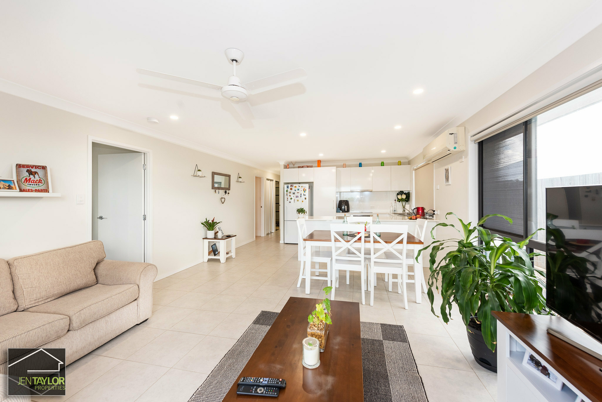 UNIT 1 79 SANCTUARY DR, CRANLEY QLD 4350, 0 phòng ngủ, 0 phòng tắm, Unit