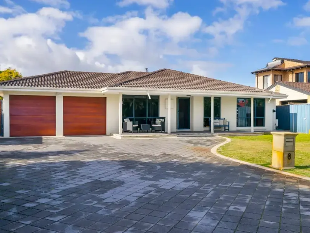 Spacious Family Home in Sought after Location