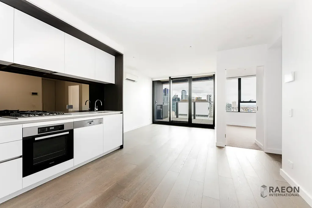 One Bedroom Apartment In Prestigious Docklands!