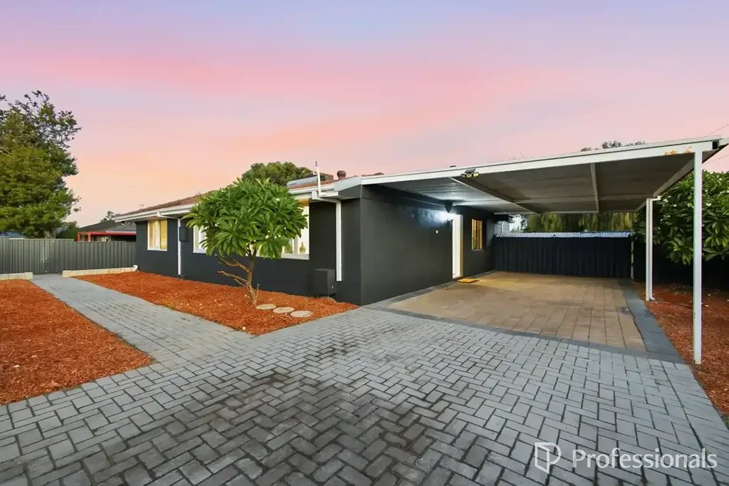 Multigenerational Living 6 Bedroom 2 Bathroom