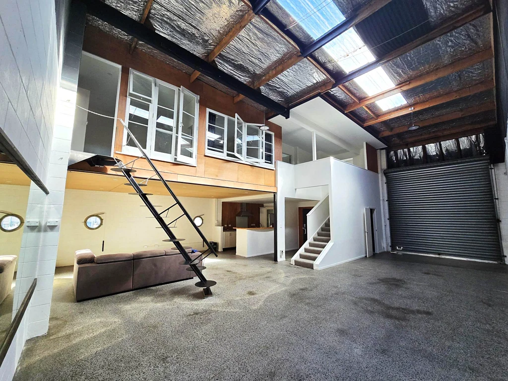 Eden Terrace CITY FRINGE LIVE / WORK OPPORTUNITY