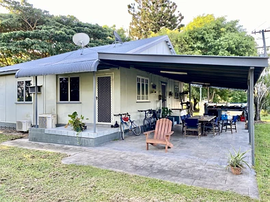 5806 Ayr Dalbeg  Road, Millaroo, QLD 4807, 3 chambres, 1 salles de bain, Lifestyle Property