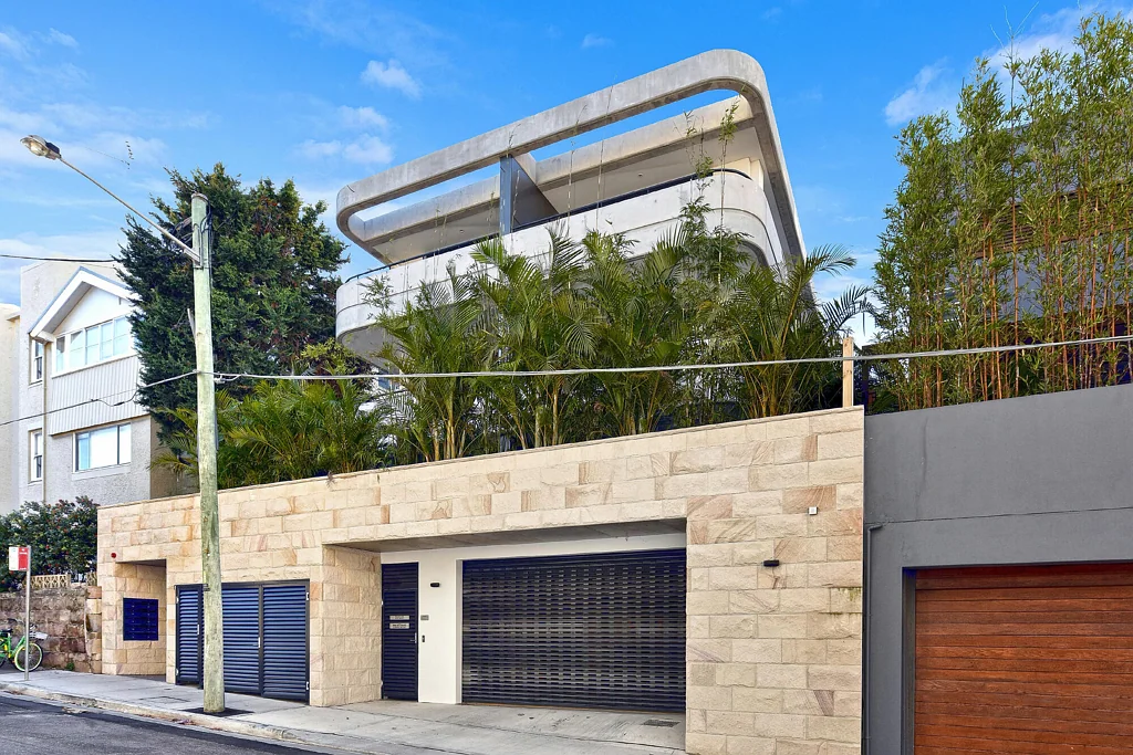 Coogee 2غرفة نوم Luxury Coastal Living Beside Coogee Beach With Lush Entertainer's Terrace & Lift