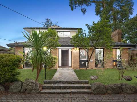 Ferntree Gully 5 Bedroom A supersized family gem big on entertaining
