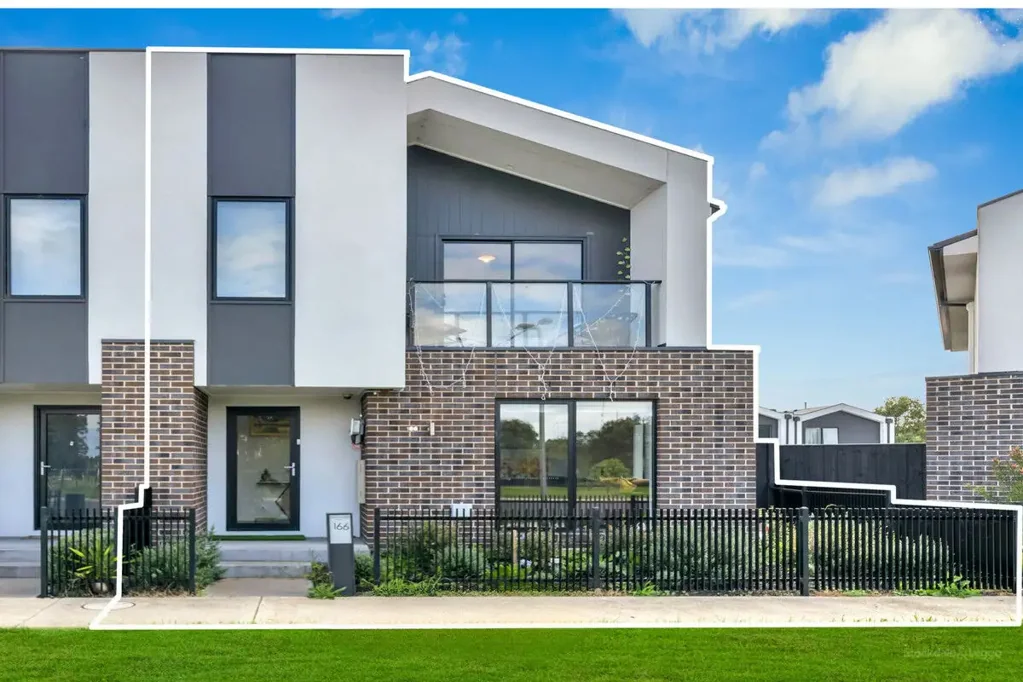 166 Bridge Road, Officer, VIC 3809