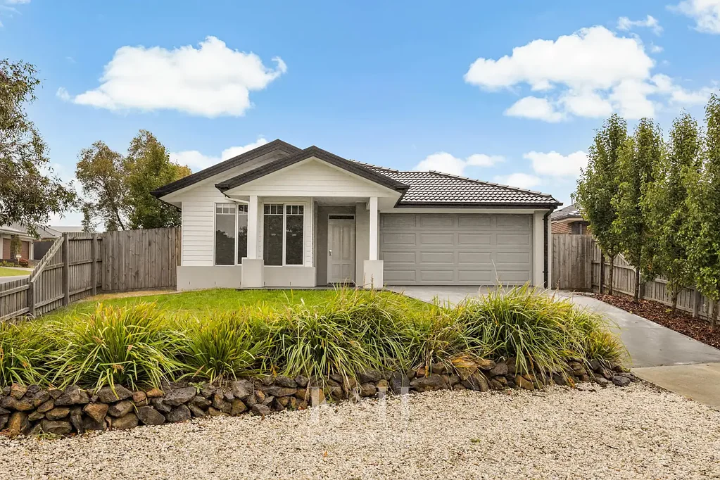 33 Wallaby Run, Gisborne, VIC 3437
