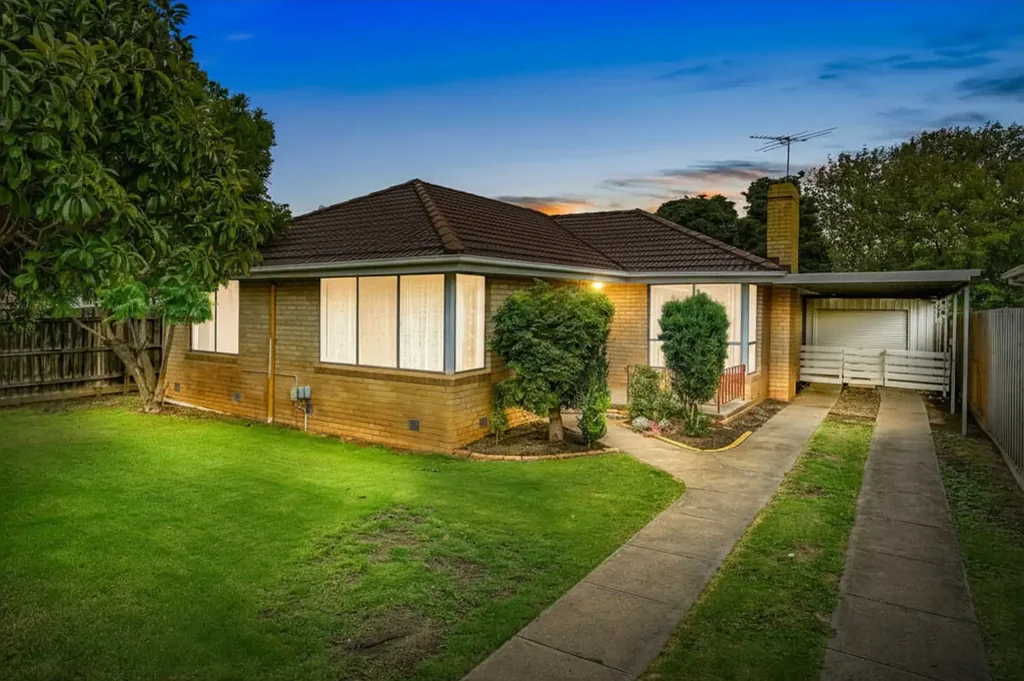 Everything at Your Doorstep - Spacious 3-Bedroom Living in the Heart of Melton