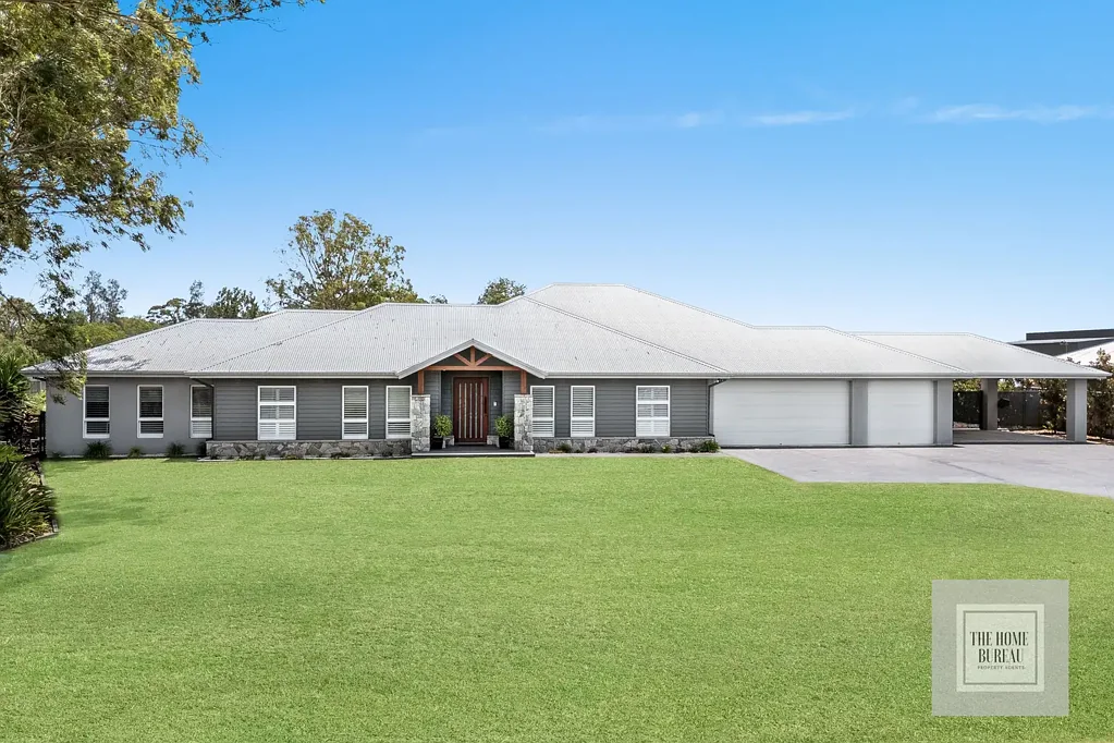 Pitt Town 5침실 In Pursuit of Perfection - Custom Built Home, Shed & Pool on almost an acre.