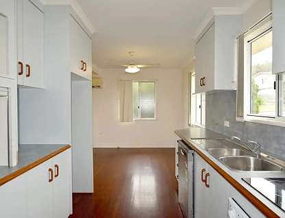 41 Flinders Street, West Gladstone, QLD 4680, 3房, 2浴, House