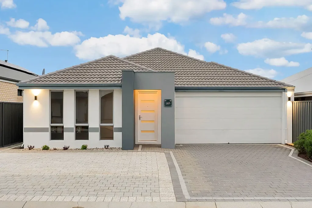 Wellard 4ห้องนอน STYLISH FAMILY LIVING IN PRIME WELLARD LOCATION!