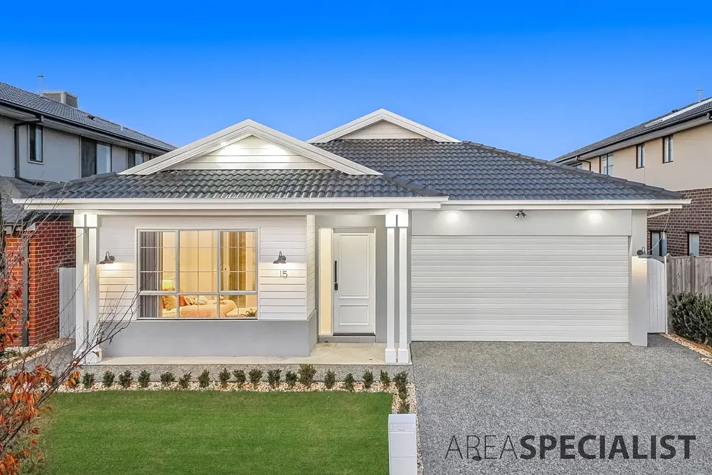 15 Jaylie Street, Clyde North, VIC 3978