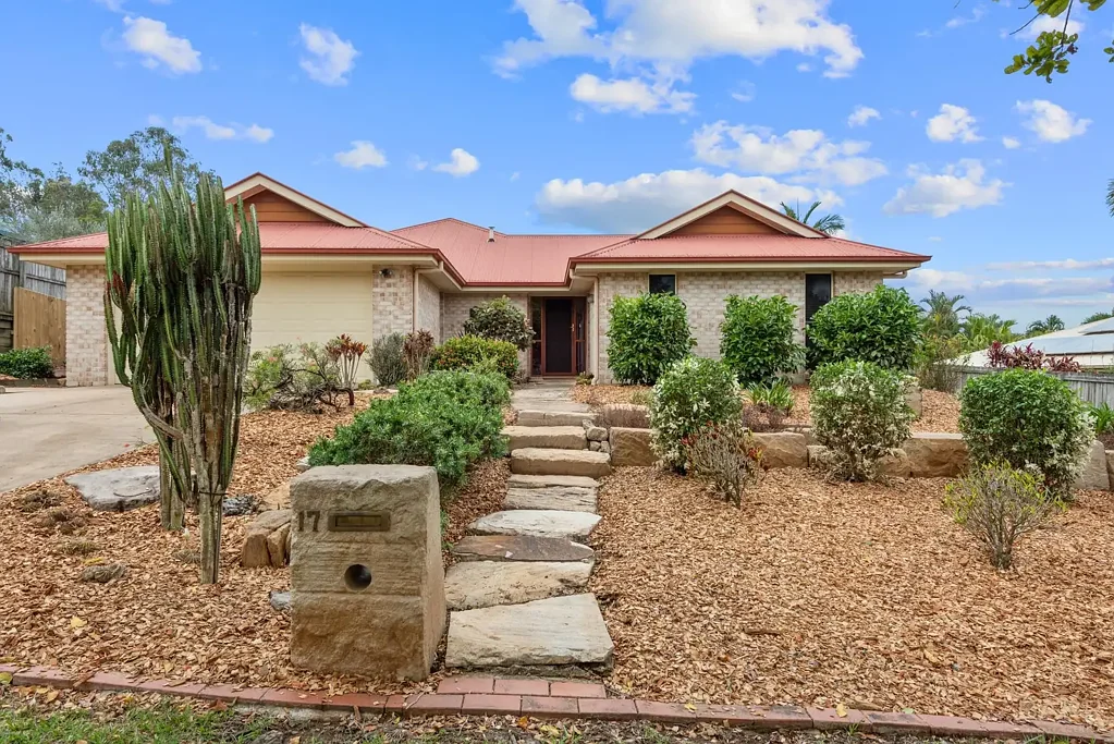 17 Westaway Crescent, Bellbowrie, QLD 4070