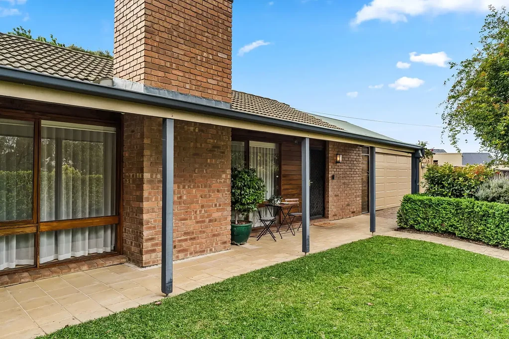 19 Orleana Street, Flagstaff Hill, SA 5159