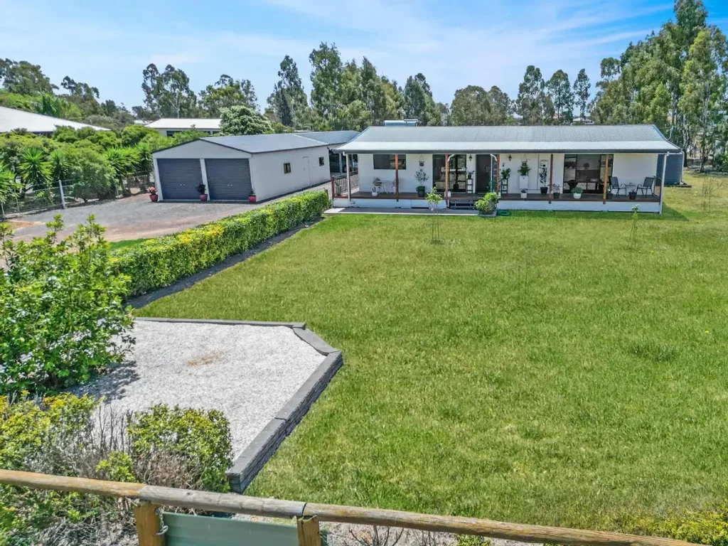 Dalby 4房  Spacious Family Living on 1.2 Acres – Minutes from Town
