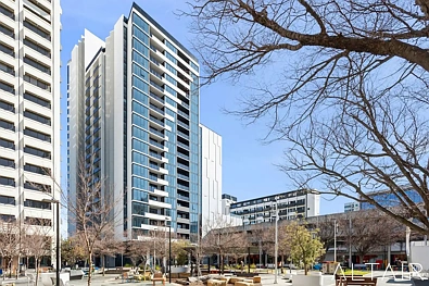 Phillip 2 Slaapkamer Elegantly Perched on the 6th Floor of W2: A Premier Living Experience Facing North