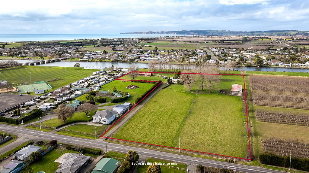 Clive Rural living meets town convenience