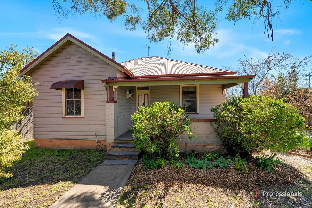 17 Wigan Avenue, Armidale, NSW 2350