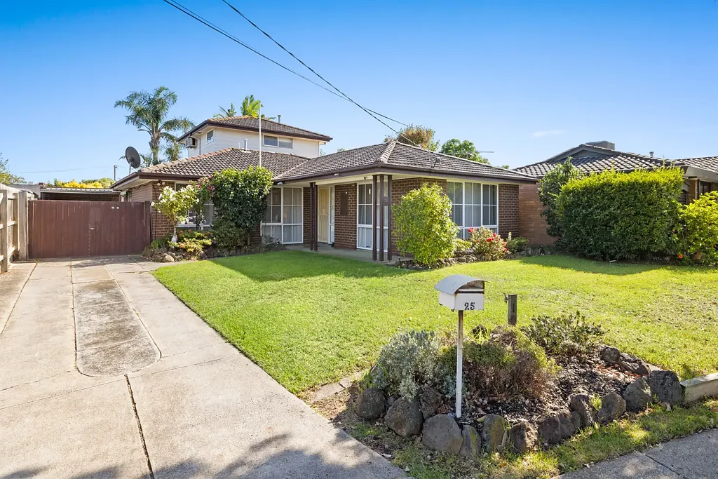 Aspendale 4 Bedroom Family Haven in Quiet Locale