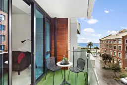 34/2 Esplanade West, Port Melbourne