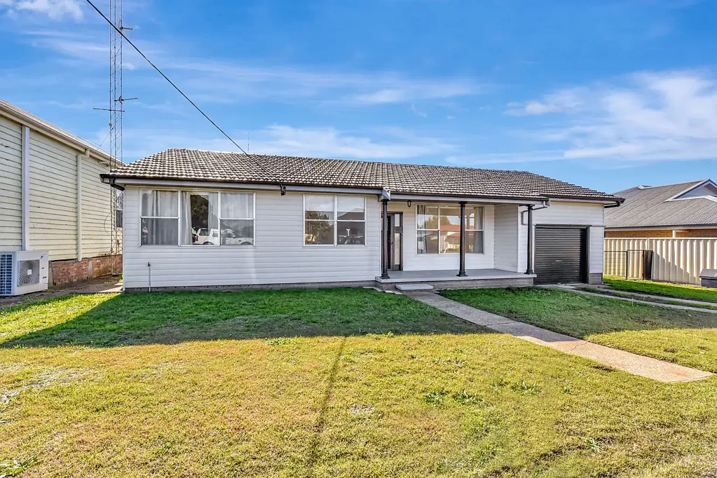 Cessnock 3ਬੈੱਡਰੂਮ CHARMING, CONVENIENT & READY TO BE YOURS!