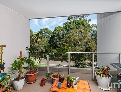 304/4 Duntroon Avenue, St Leonards, Lower North Shore, 2房, 2浴, Unit