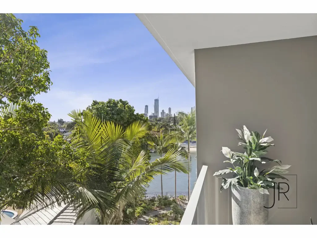 Fully furnished 1 bedroom apartment - 3 month lease