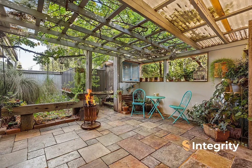 Kinglake 3chambre The Complete Country Package 
Bore Water, Solar & Endless Lifestyle Appeal