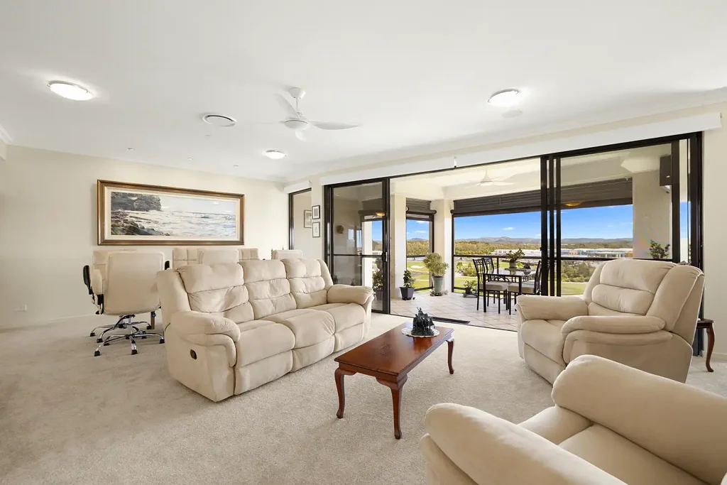 Pelican Waters 3ਬੈੱਡਰੂਮ A GRAND PERSPECTIVE ON PELICAN WATERS LIVING!