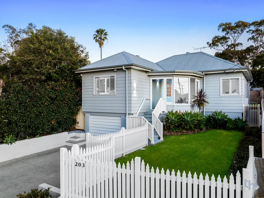203 Sandgate Road, Birmingham Gardens, NSW 2287