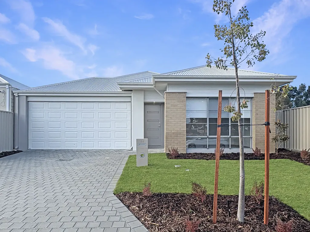 Brand New !! Stunning 4 x 2 Family Home with Theatre in Sought After Location ! Be Quick !