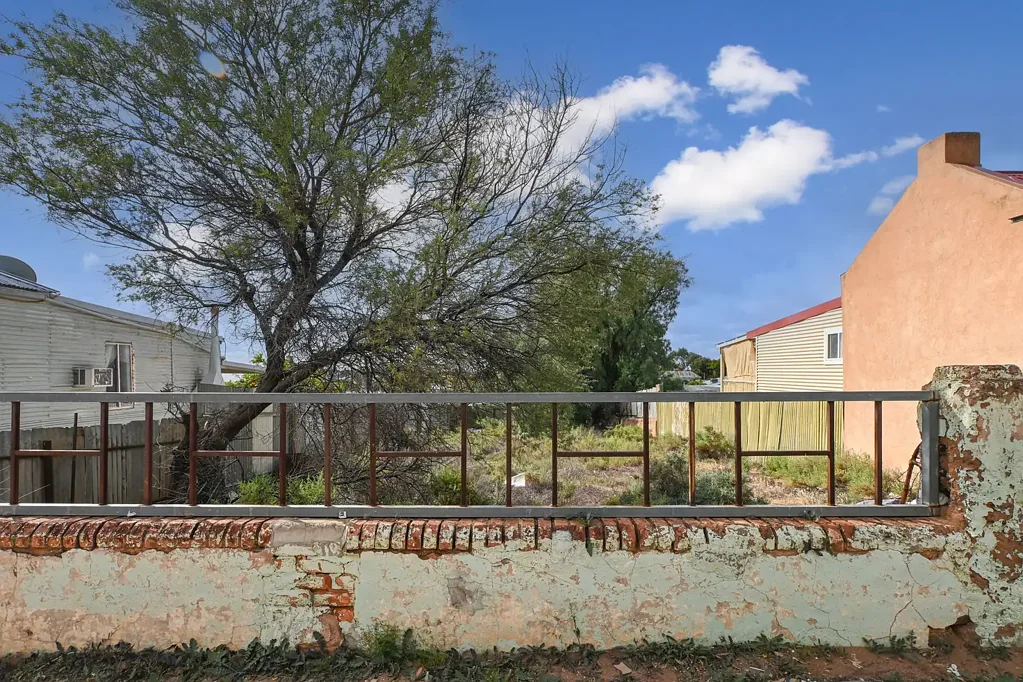 Broken Hill  VACANT LAND, CONVENIENT LOCATION