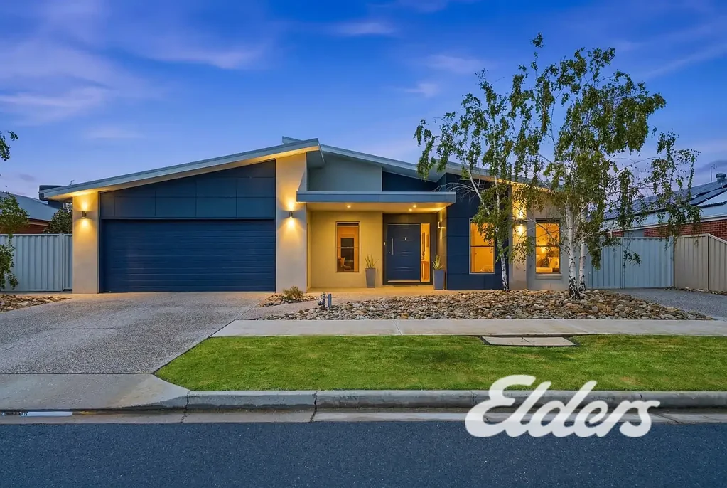 Yarrawonga 4બેડરૂમ Custom-Built Excellence Designed for Modern Multi-Generational Living.