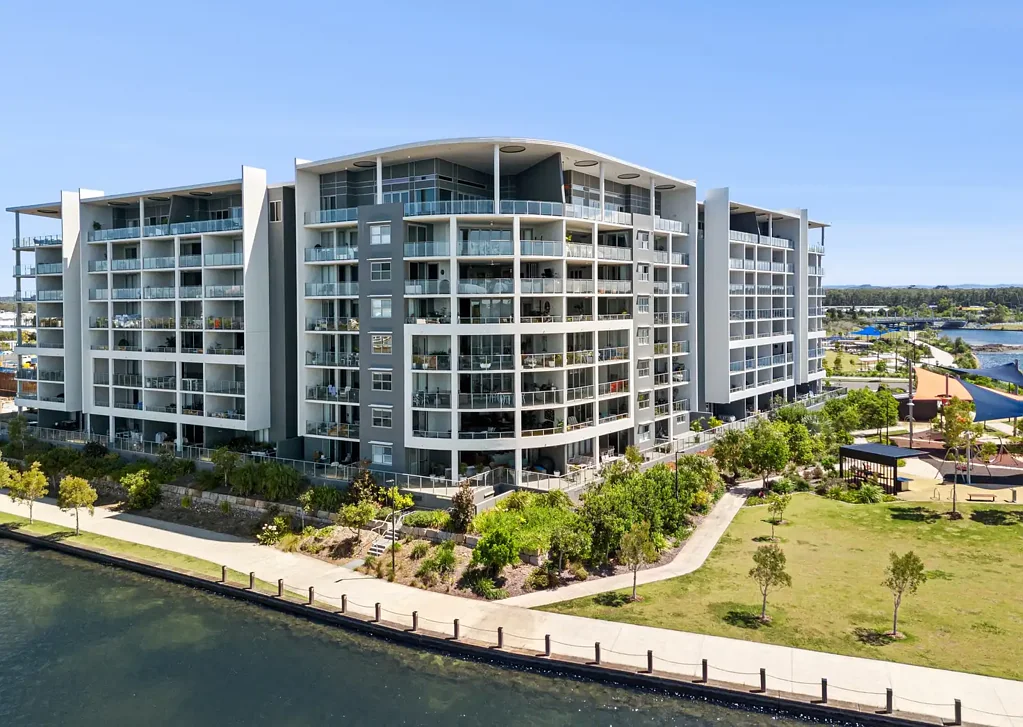 Birtinya 3房  Blissful Luxury - Waterfront Living