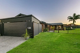 8 HARRIET PLACE, Deception Bay