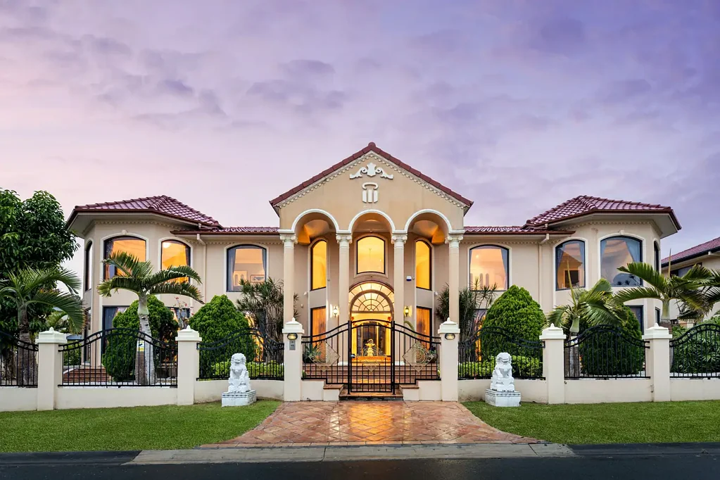 Sunnybank Hills 7 Bedroom COMPELLING MEDITERRANEAN-INSPIRED MANSION HEDGED IN PRESTIGIOUS ENCLAVE
