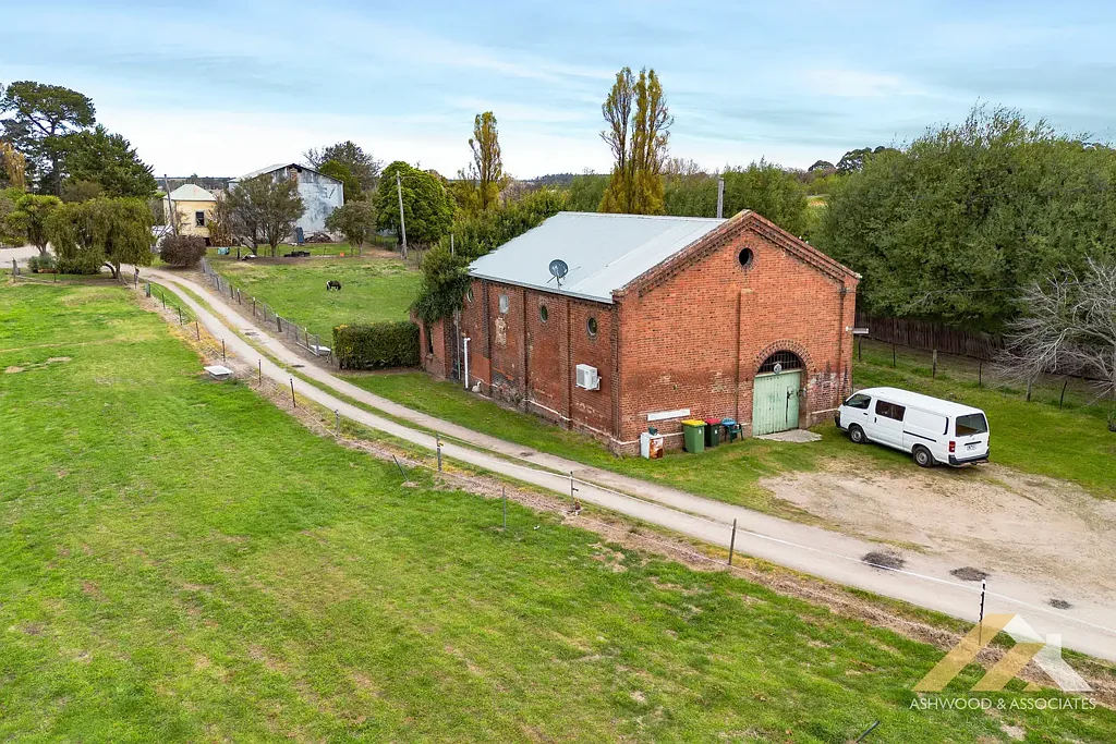 Bairnsdale 5ਬੈੱਡਰੂਮ A PIECE OF BAIRNSDALE'S HISTORY