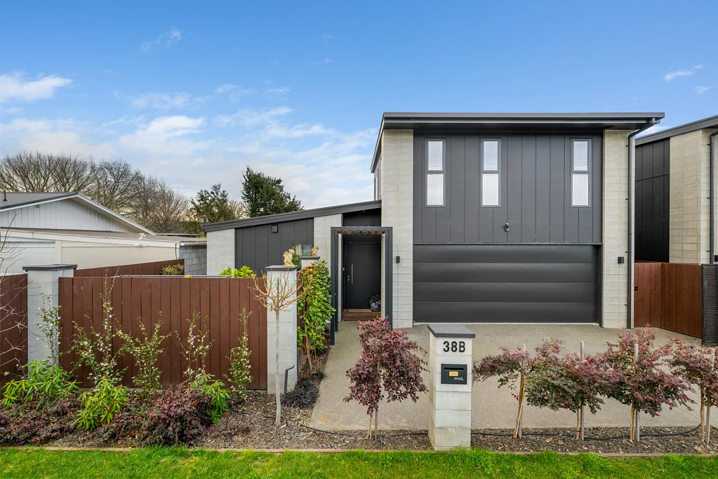 Blenheim Central 3 Slaapkamer Sophisticated lock-and-leave living