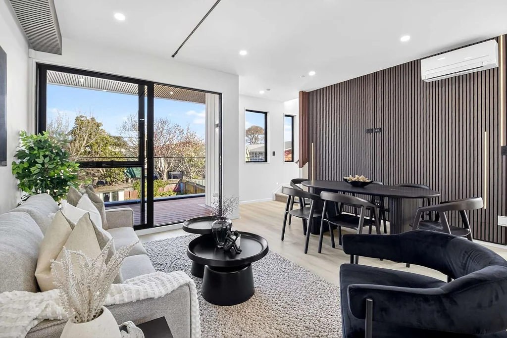 Remuera 4Zimmer Exquisite Brand-New Luxury Residence in Prime DGZ