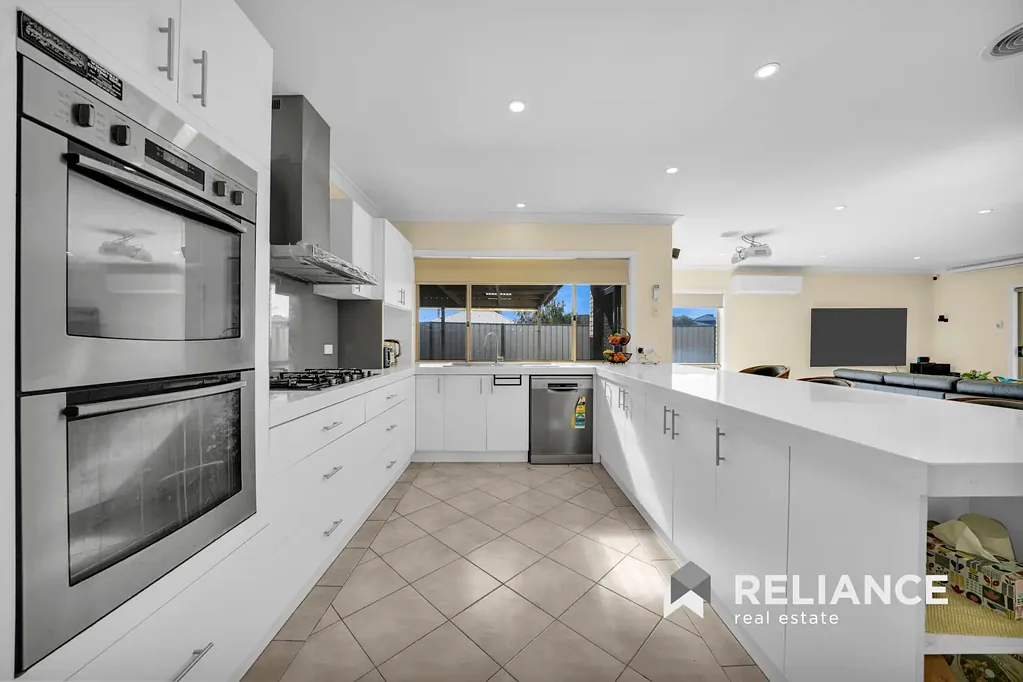 Hoppers Crossing 4ਬੈੱਡਰੂਮ Stylish, Spacious & Superb – Family Living at Its Finest!