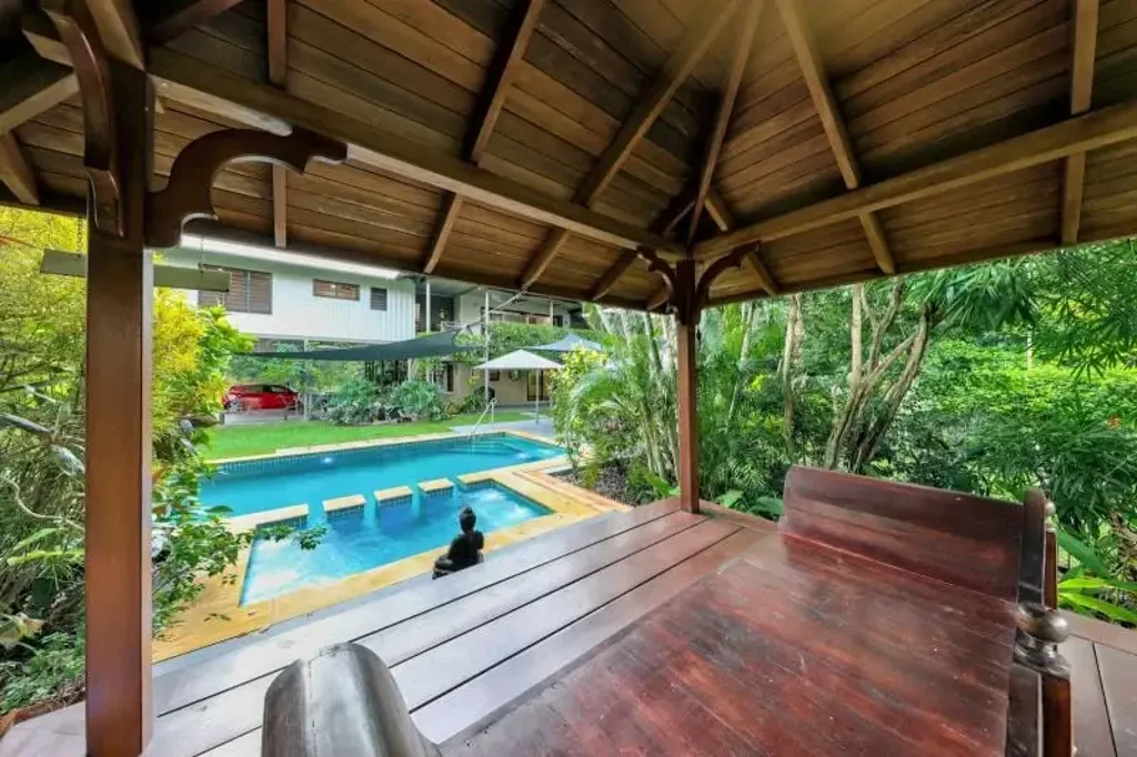 Acacia Hills 4Zimmer Unparalleled Rural Living offering luxury, privacy and endless features
