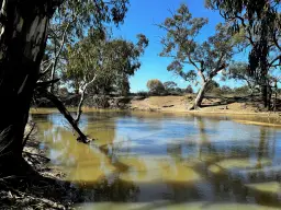 "Cumnock Creek" Brassi Road, Deniliquin