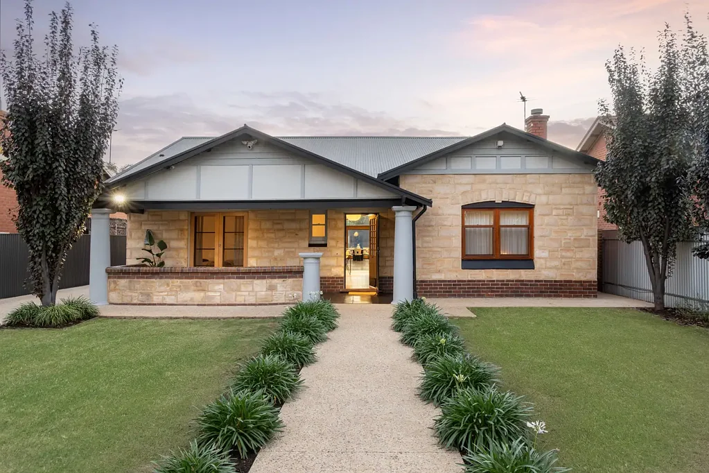 Torrensville 4部屋 A Refined Reinvention of an Inner-West Bungalow.