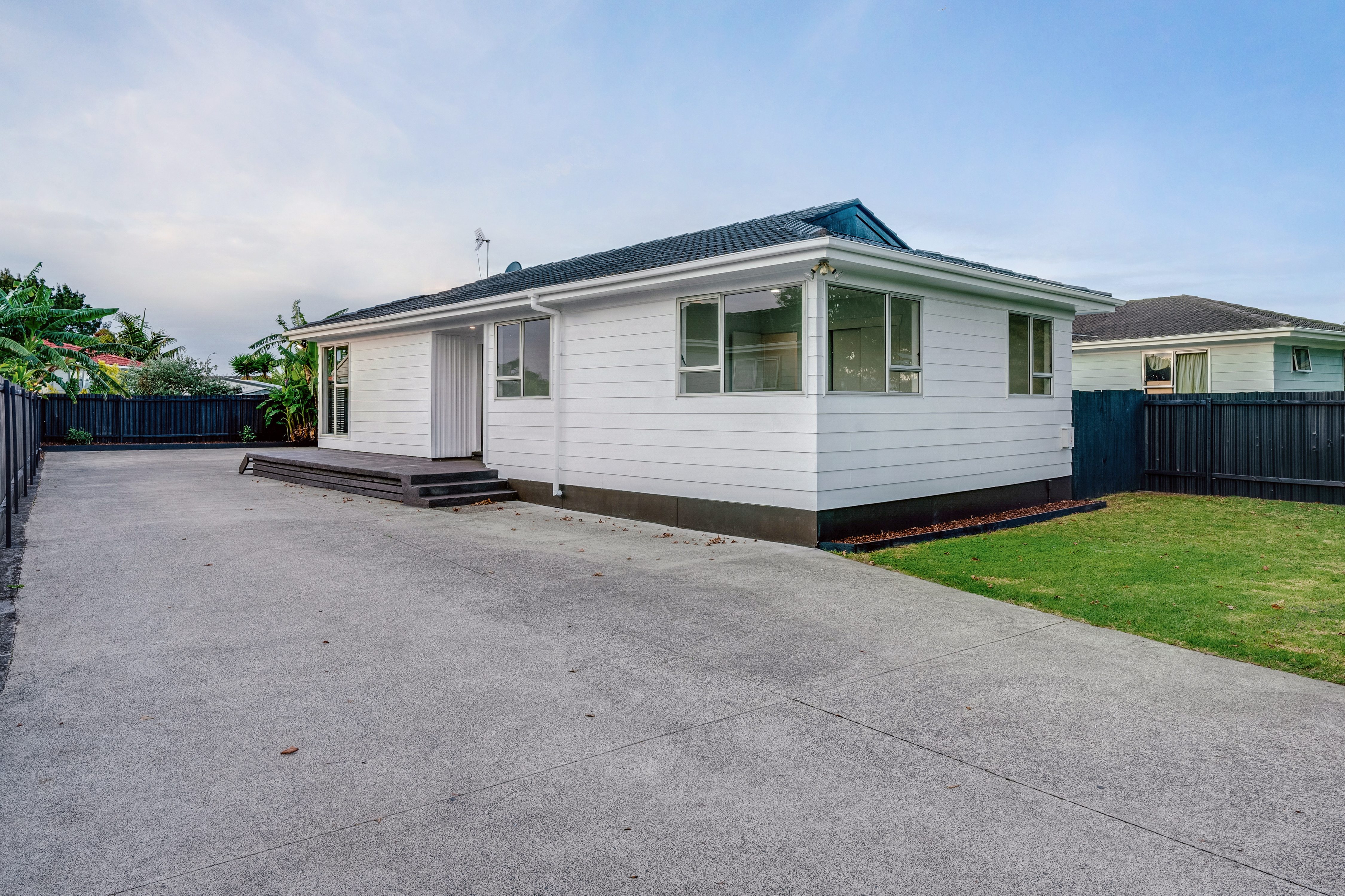 102 Flat Bush Road, Clover Park, Auckland - Manukau, 3 chambres, 1 salles de bain, House