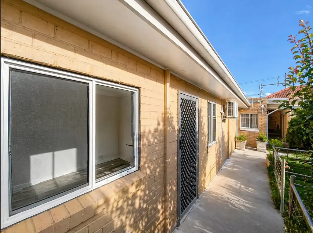 1 Bedroom Bungalow