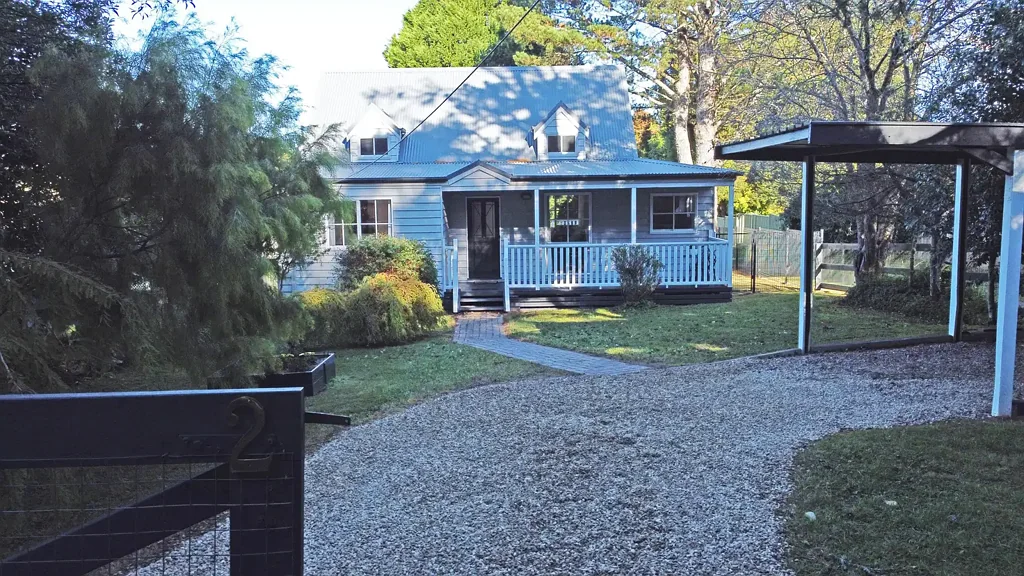 Robertson 3部屋 STORYBOOK CHARM * LEVEL WALK TO THE VILLAGE * DOWNSIZING FROM THE CITY ?